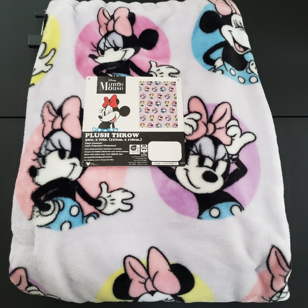 Disney Minnie Mouse Lavender Plush Throw Blanket 50x70 NWT